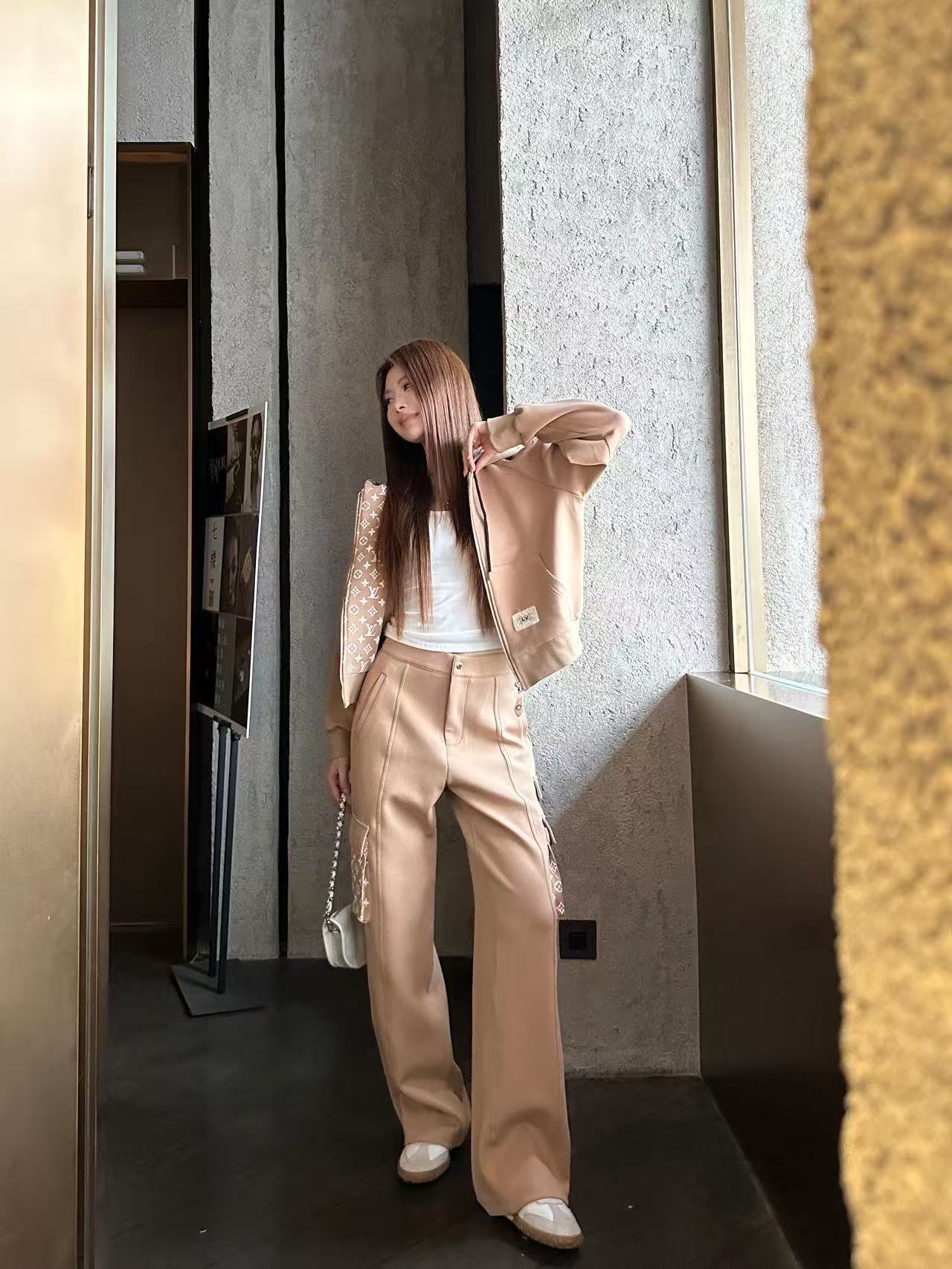LV フード付きジャケット＆パンツのセットアップ【50％割引+送料無料】