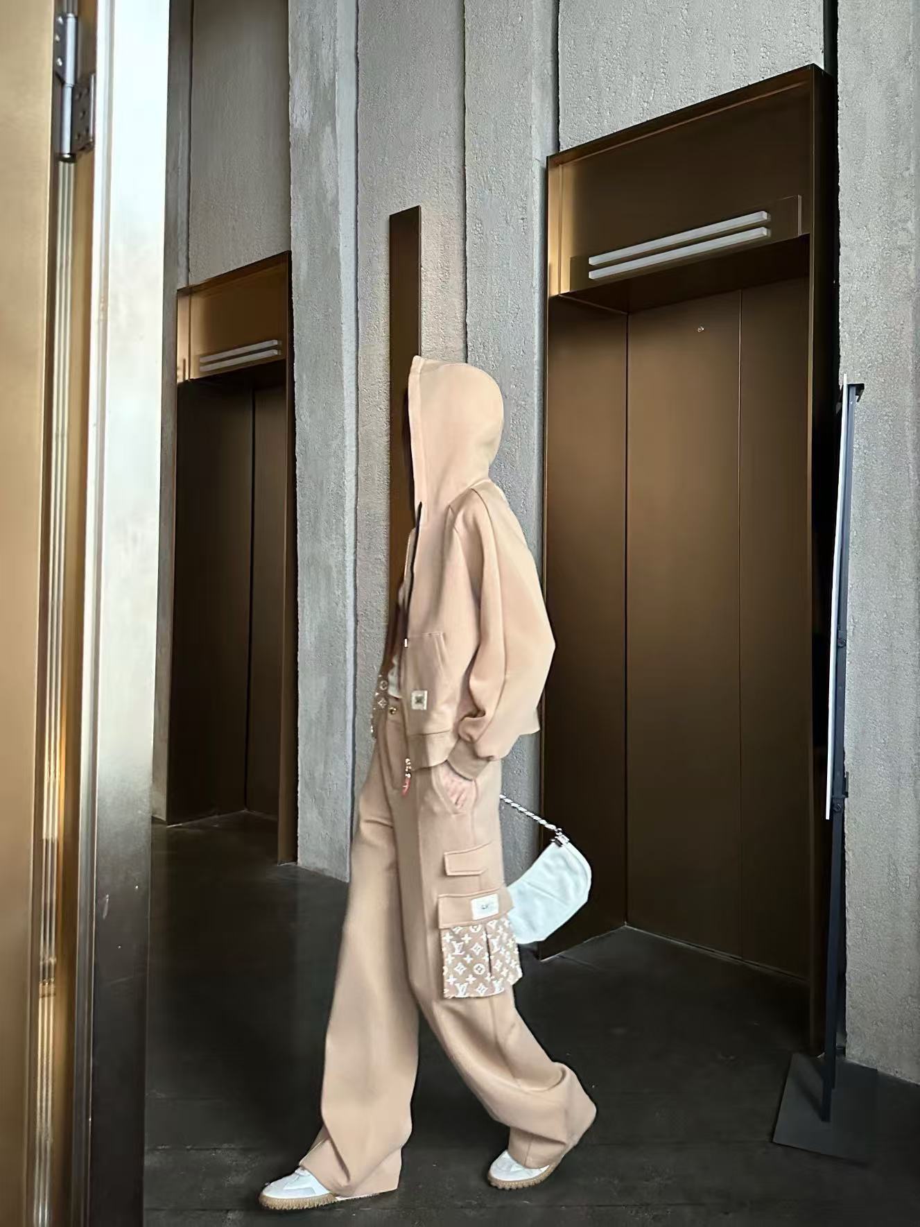 LV フード付きジャケット＆パンツのセットアップ【50％割引+送料無料】