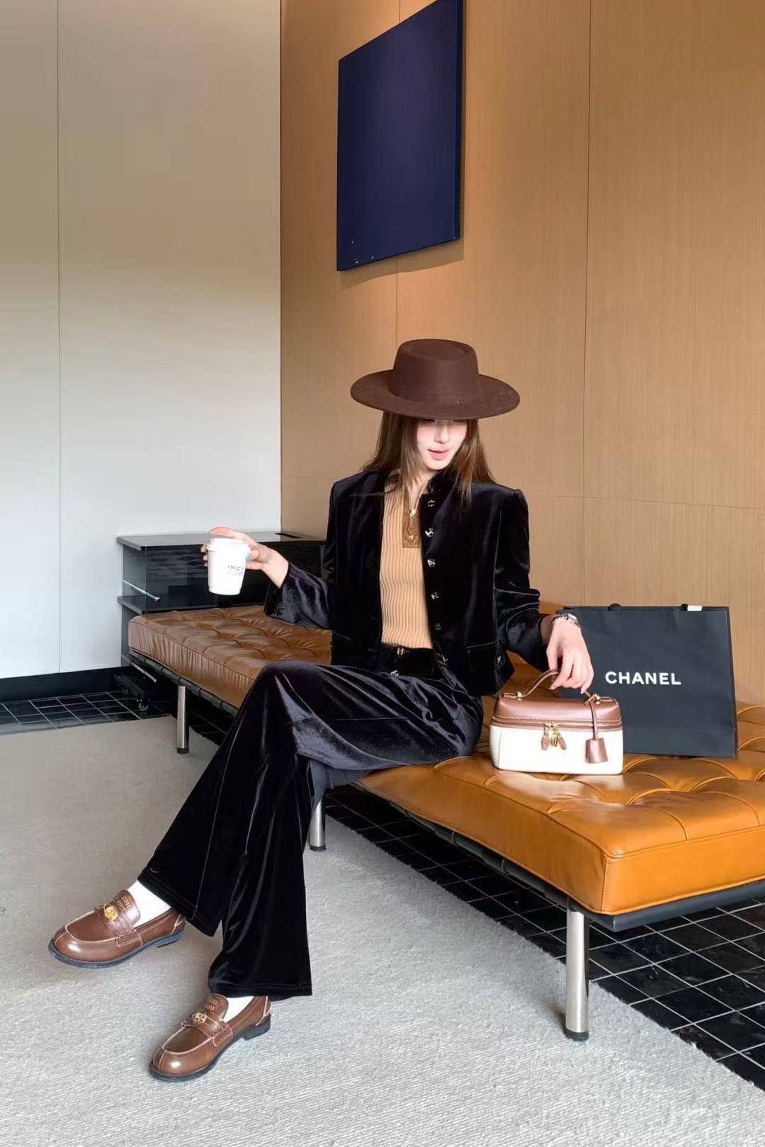 CHANEL ベルベットジャケット＆パンツ セットアップ【50％割引+送料無料】