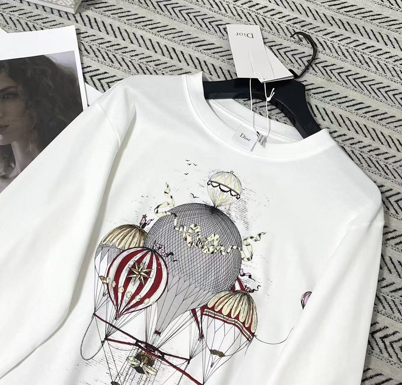 DIOR 熱気球＆レター 長袖Tシャツ【50％割引+送料無料】