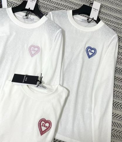 DI0R刺繍ロゴ＆ハート 長袖Tシャツ【50％割引+送料無料】