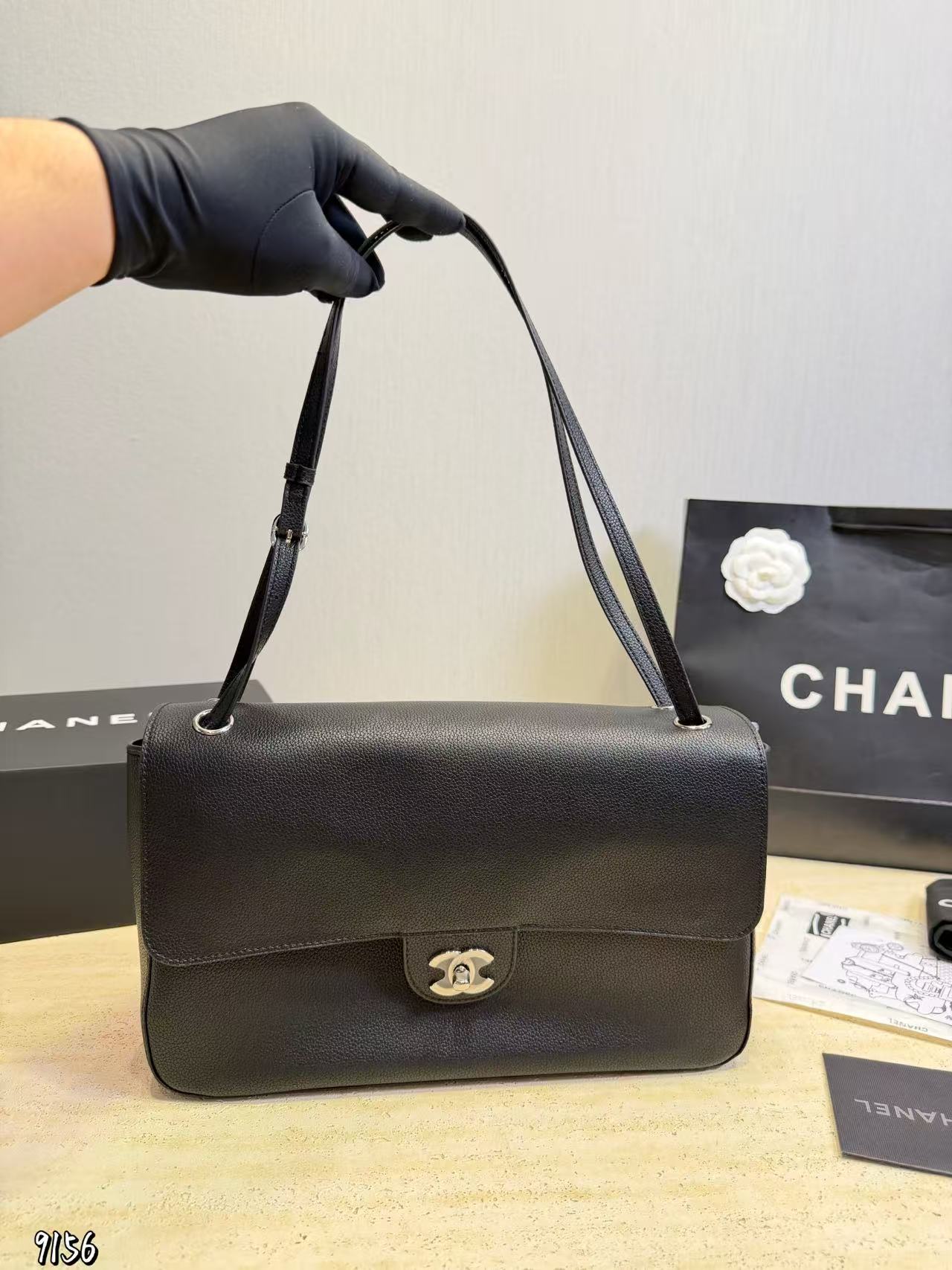 CHANE1 レザーショルダーハンドバッグ【50％割引+送料無料】