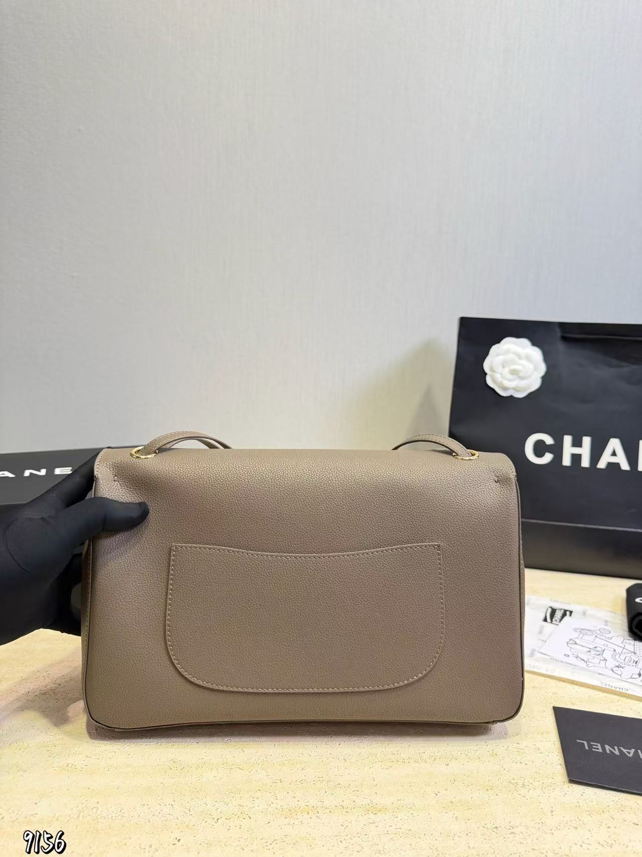 CHANE1 レザーショルダーハンドバッグ【50％割引+送料無料】