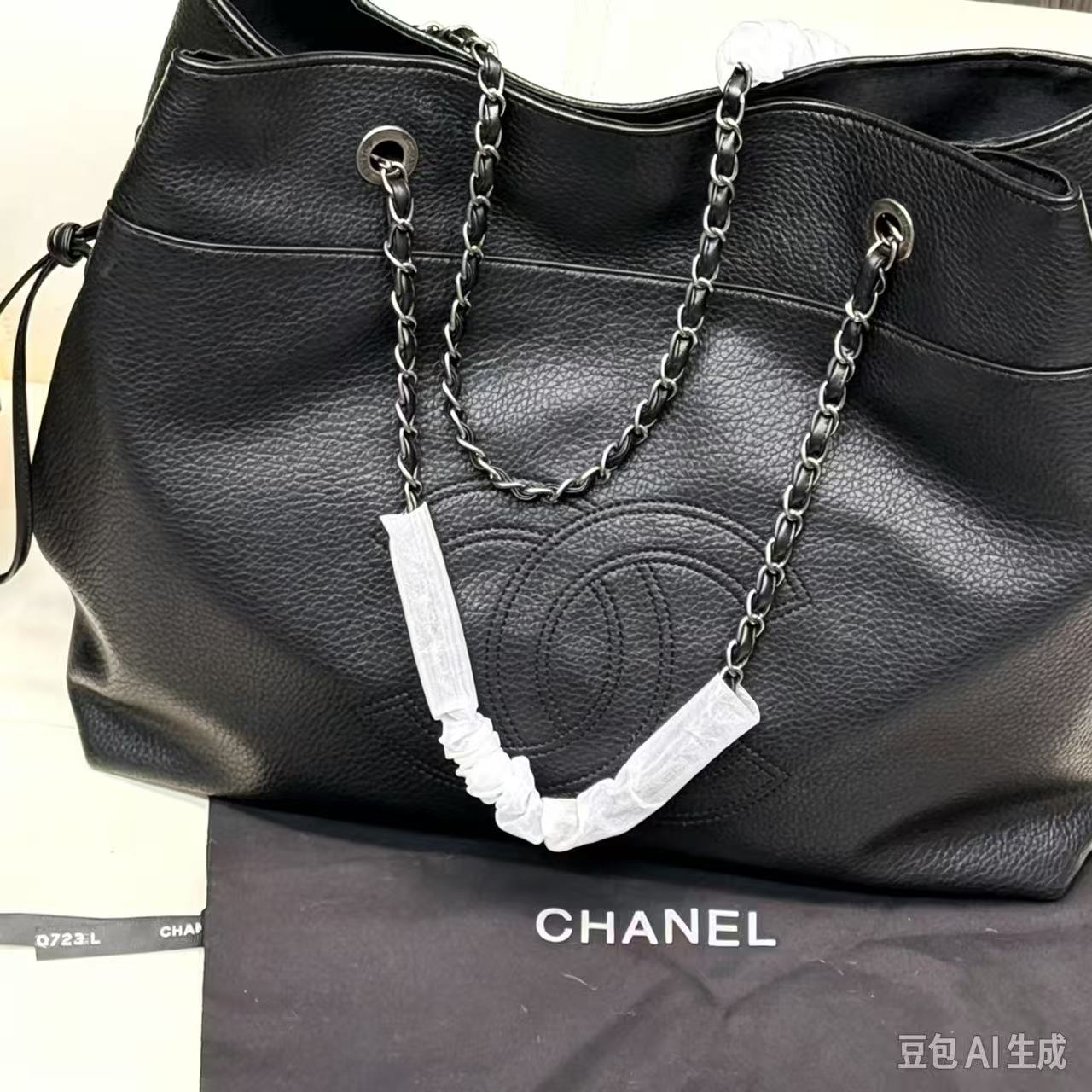 CHANEL ダブルC チェーン ショッピングバッグ【50％割引+送料無料】