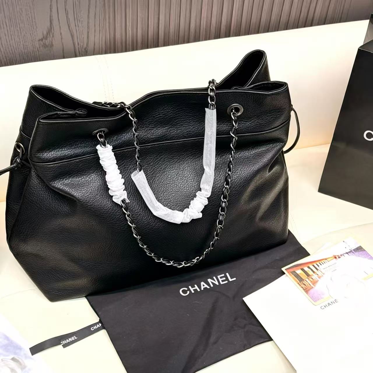 CHANEL ダブルC チェーン ショッピングバッグ【50％割引+送料無料】