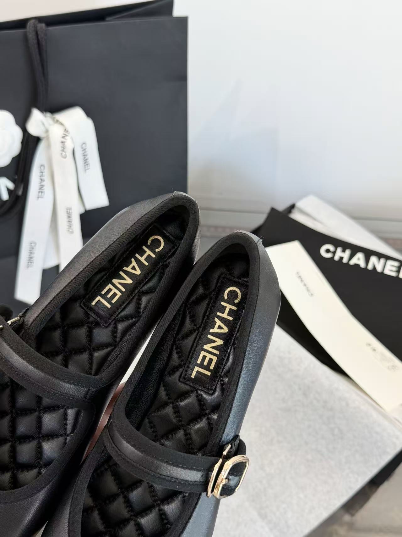 CHANE1 高品質ダブルCレザーフラットシューズ【50％割引+送料無料】