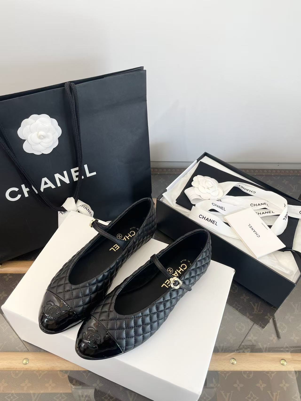 CHANE1 高品質ダブルCチェックレザーフラットシューズ【50％割引+送料無料】