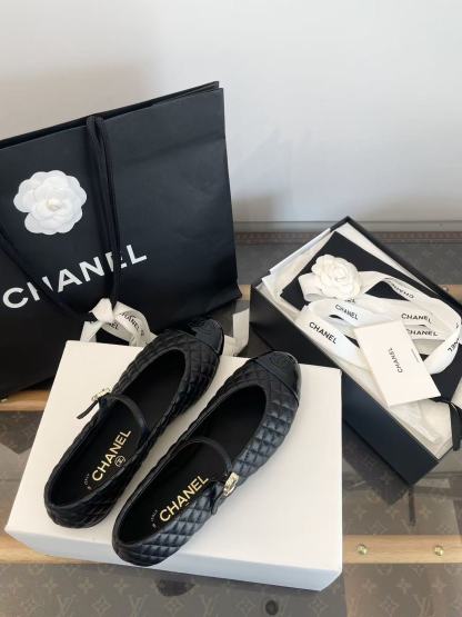 CHANE1 高品質ダブルCチェックレザーフラットシューズ【50％割引+送料無料】