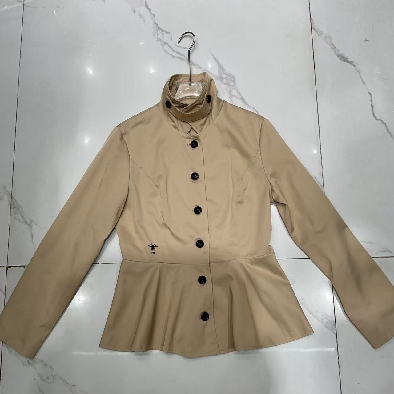 DIOR シングルボタン・ラッフルシャツ【50％割引+送料無料】