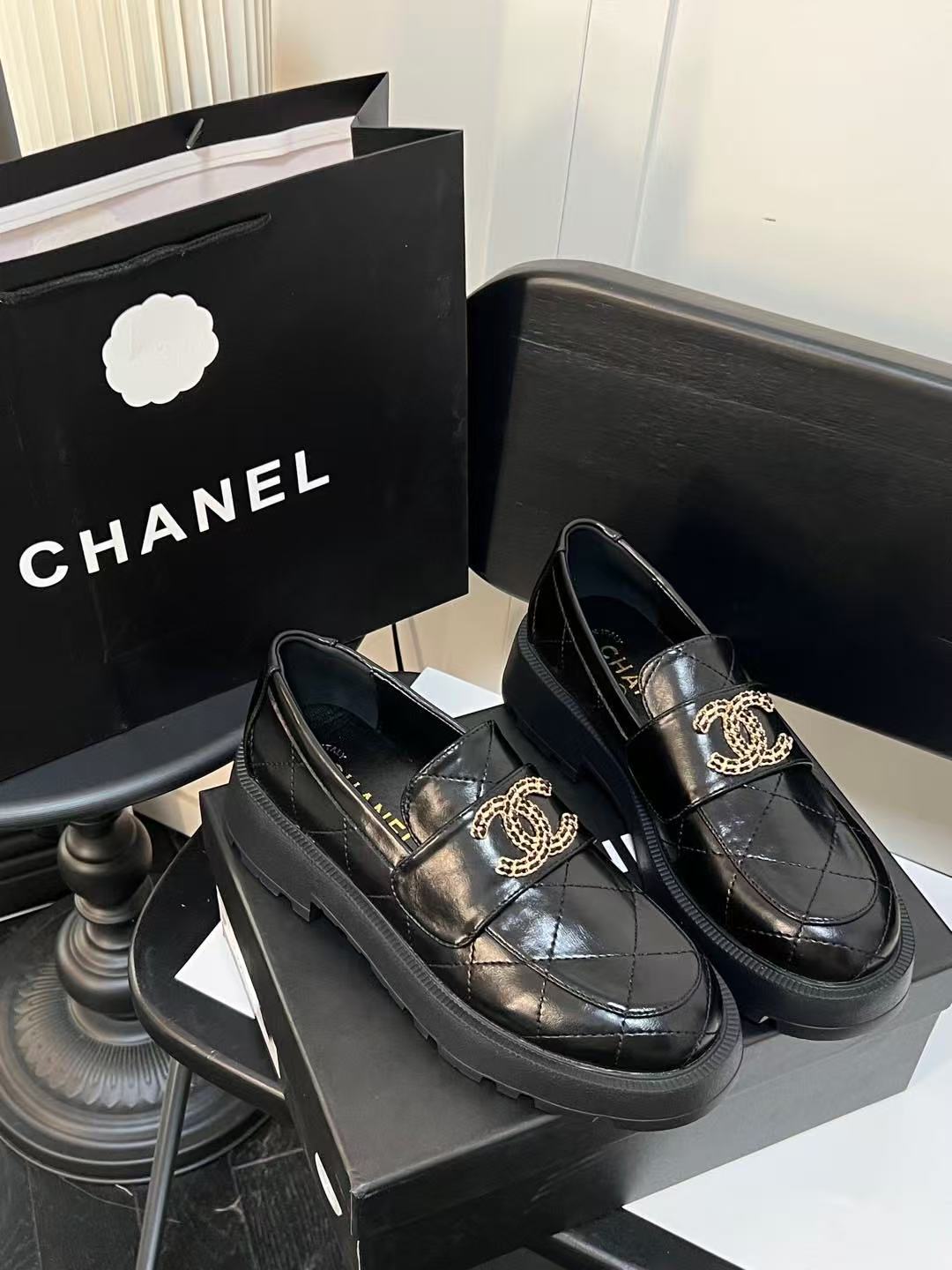 CHANE1 ダブルCチェック柄ローファー【50％割引+送料無料】