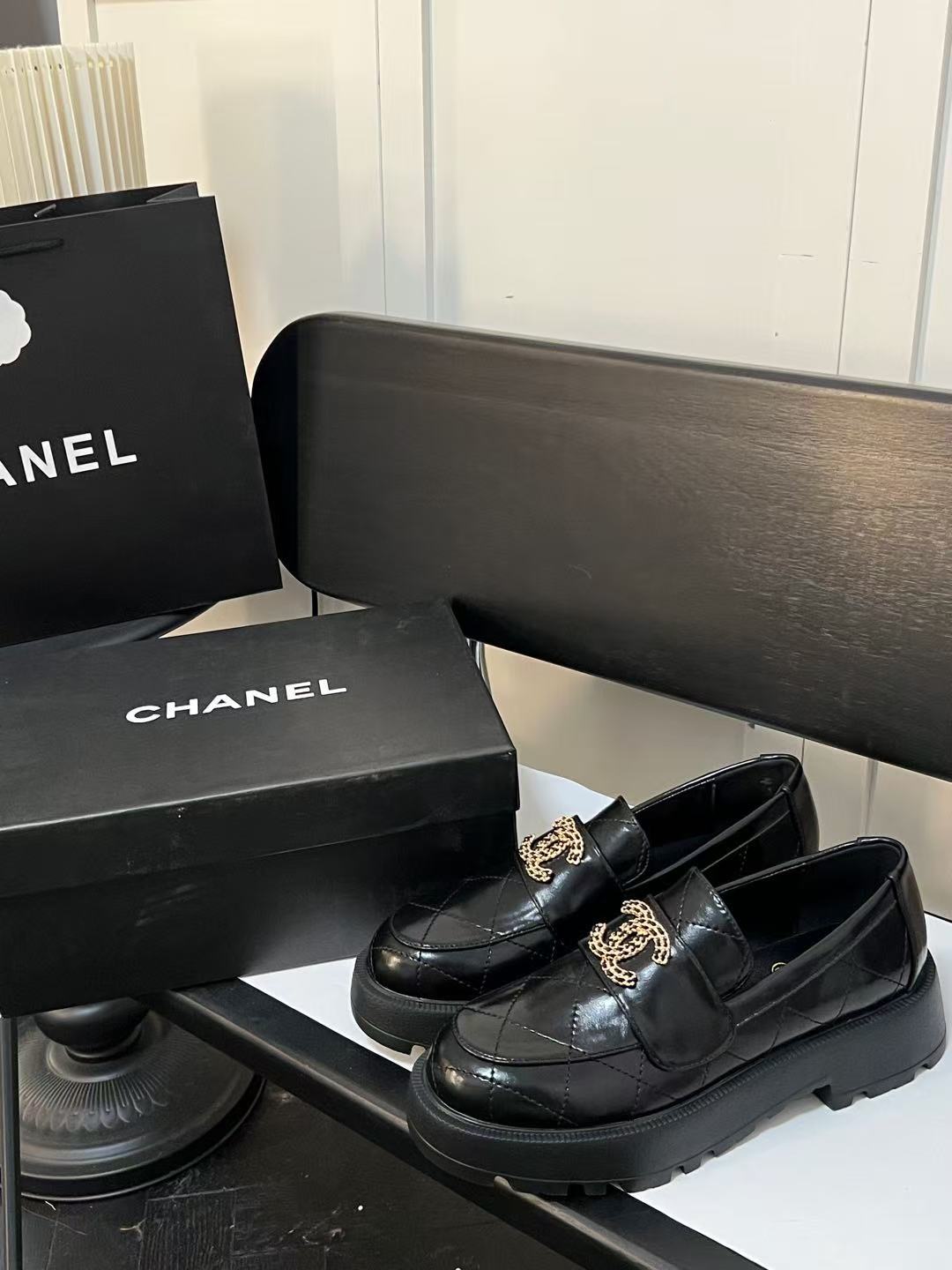 CHANE1 ダブルCチェック柄ローファー【50％割引+送料無料】