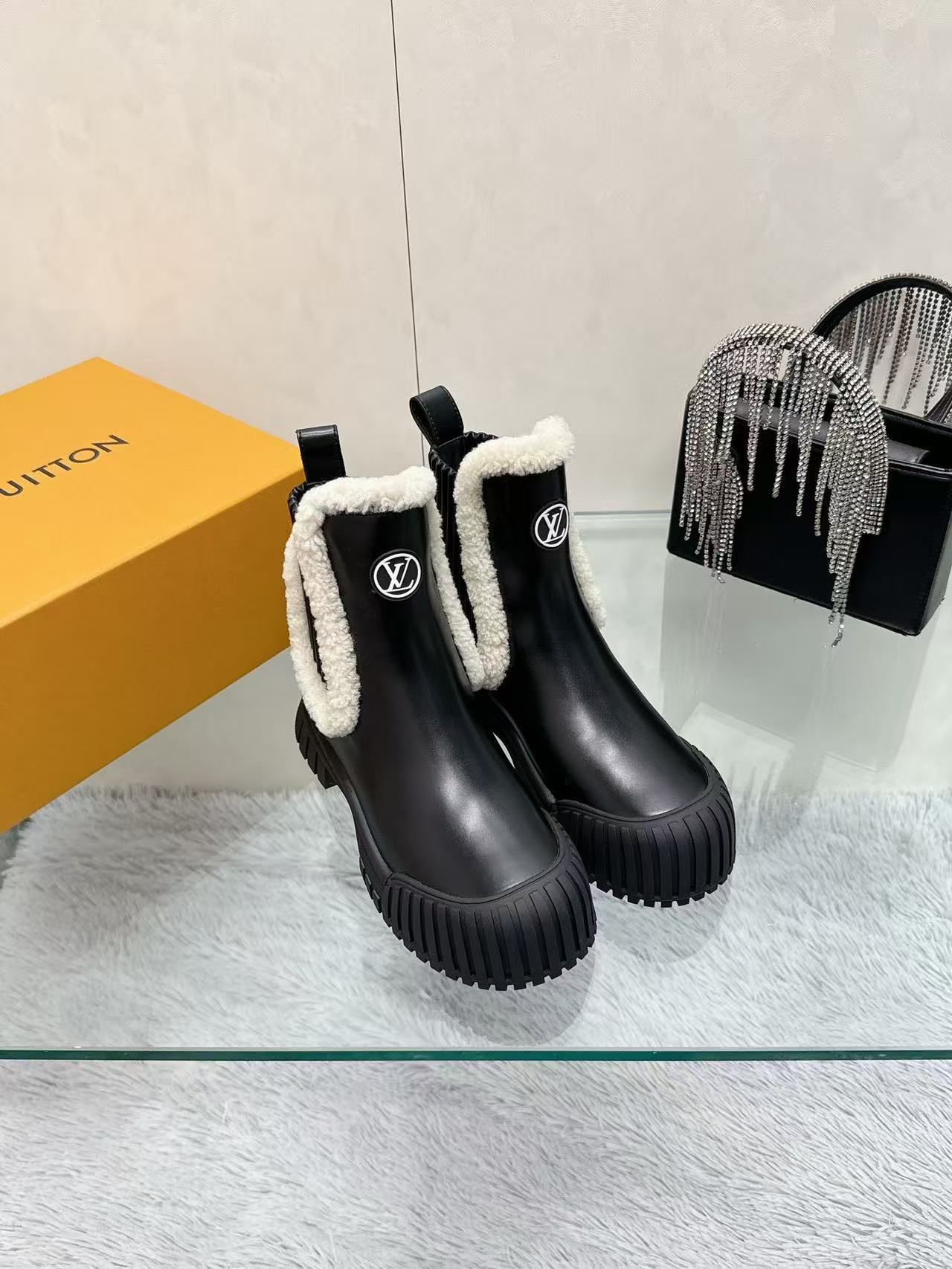 LV ハイクオリティ・ウールショートブーツ【50％割引+送料無料】