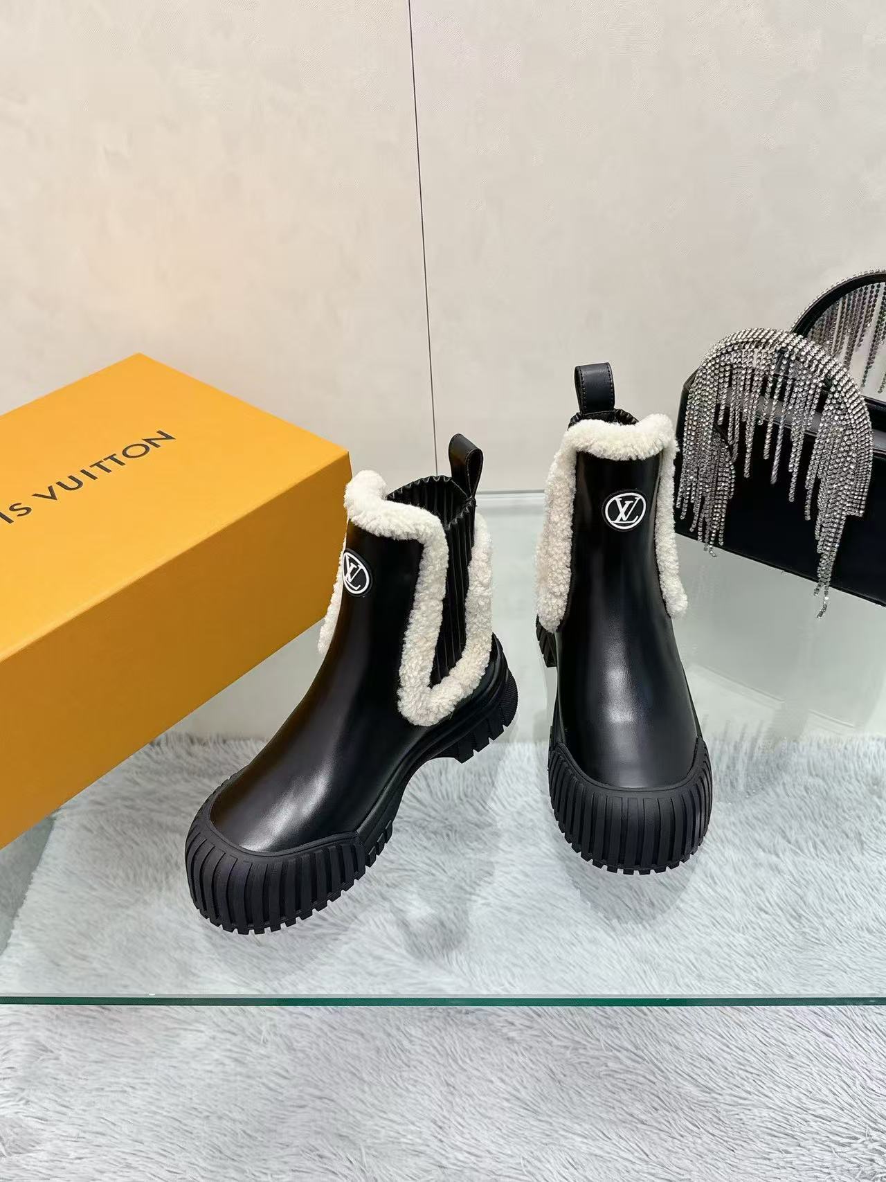 LV ハイクオリティ・ウールショートブーツ【50％割引+送料無料】