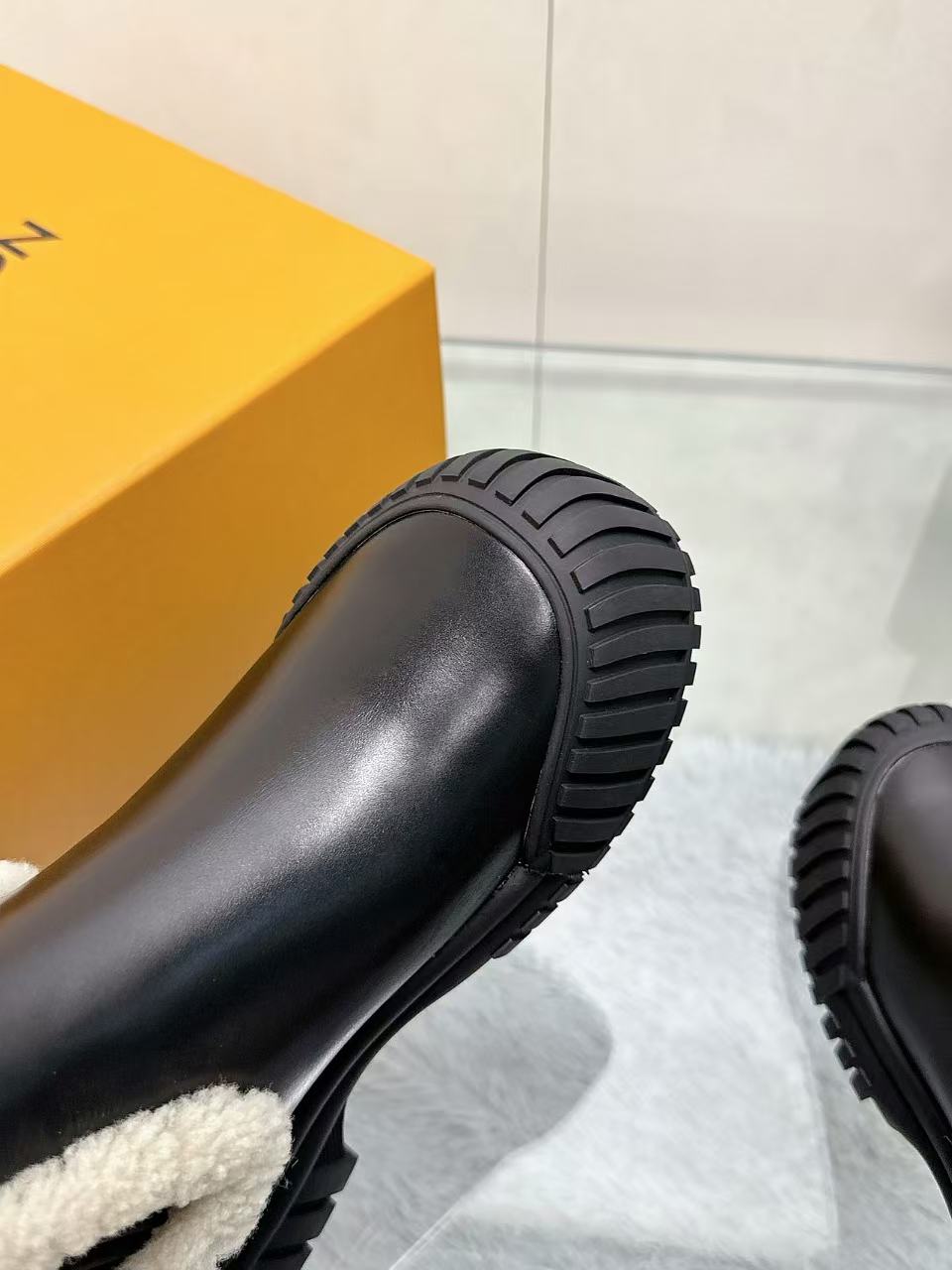 LV ハイクオリティ・ウールショートブーツ【50％割引+送料無料】