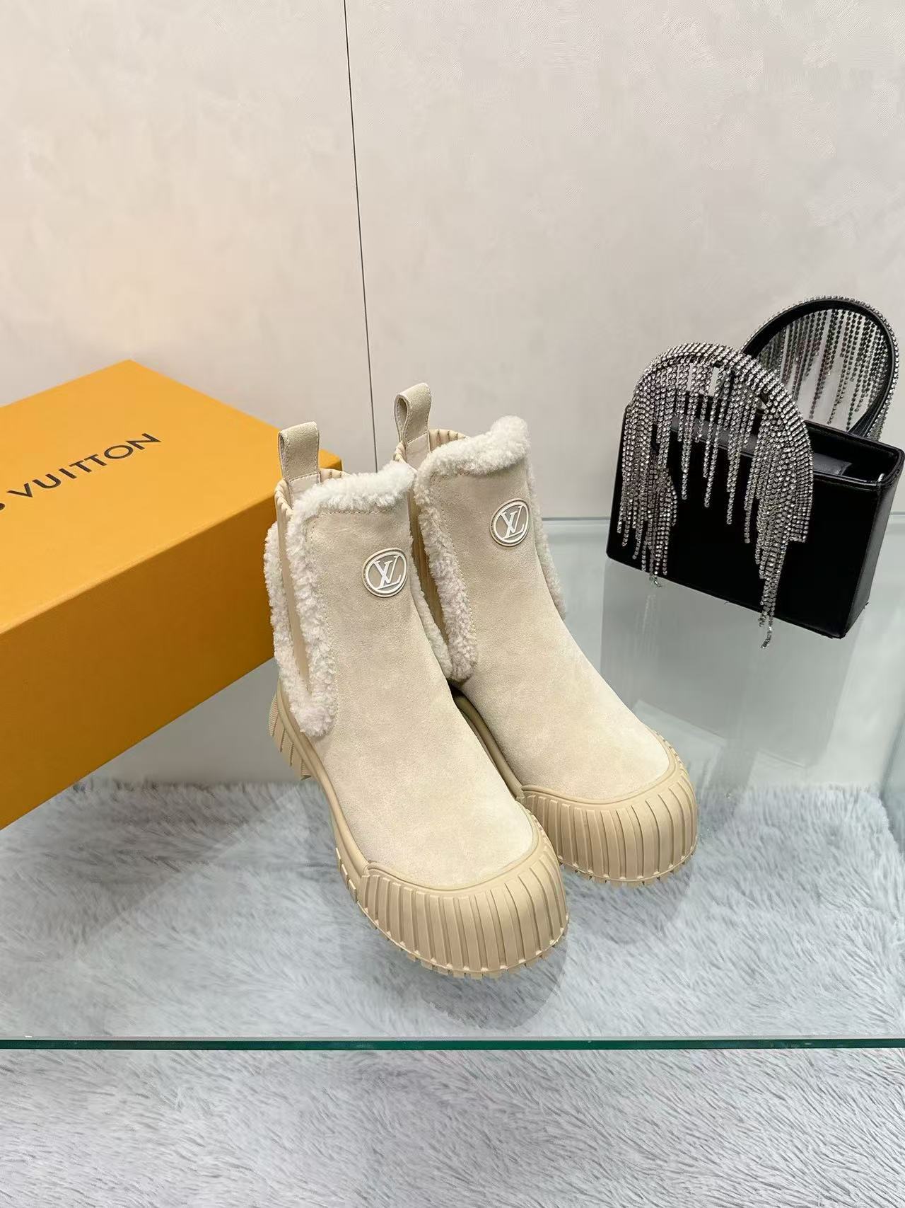 LV ハイクオリティ・ウールショートブーツ【50％割引+送料無料】