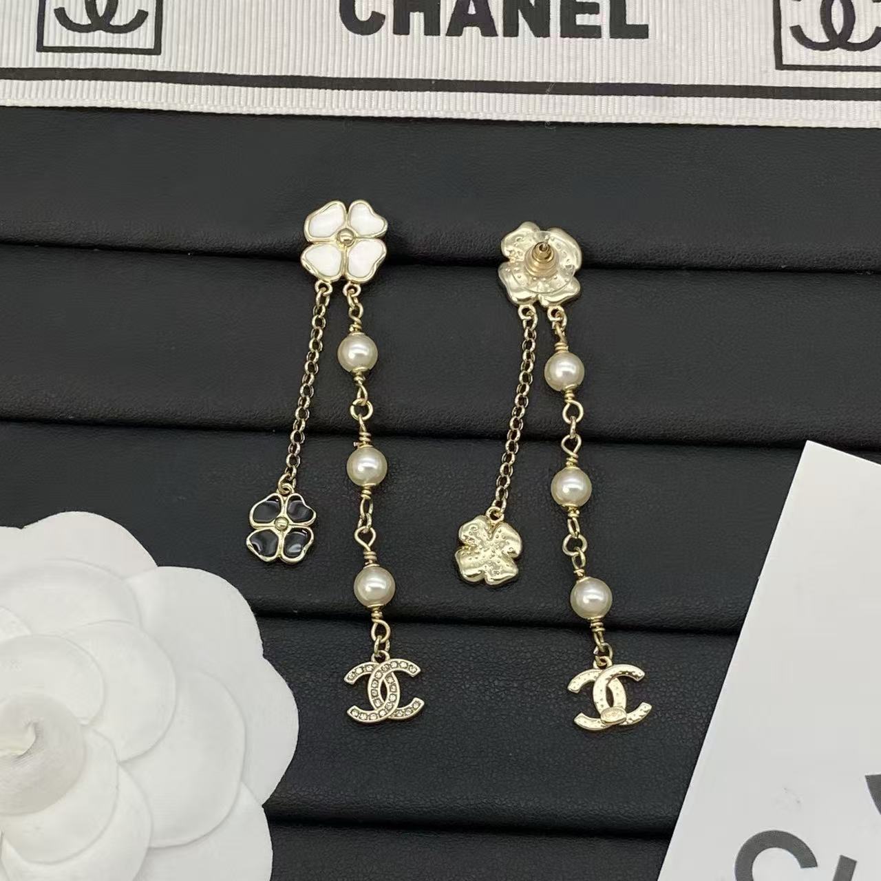 CHANEL パール＆フラワー ピアス【50％割引+送料無料】