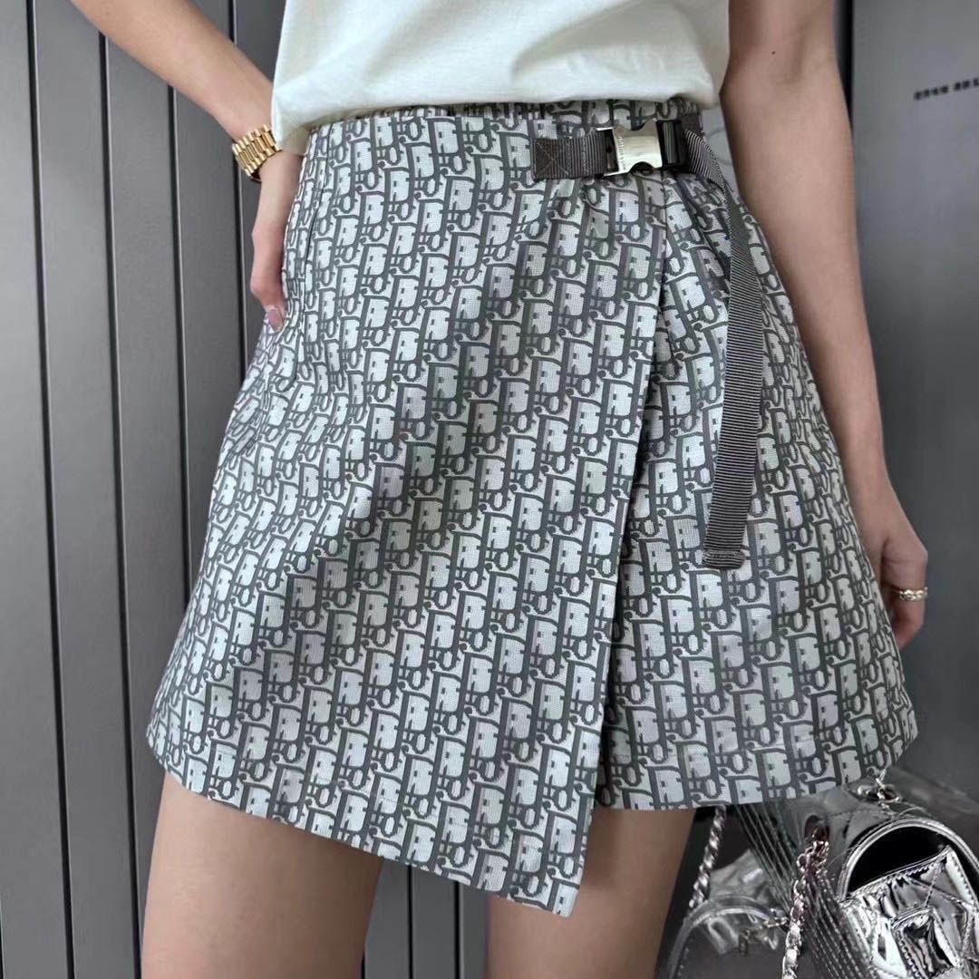 DIOR 高品質 — トップス＆スカート 2点セット