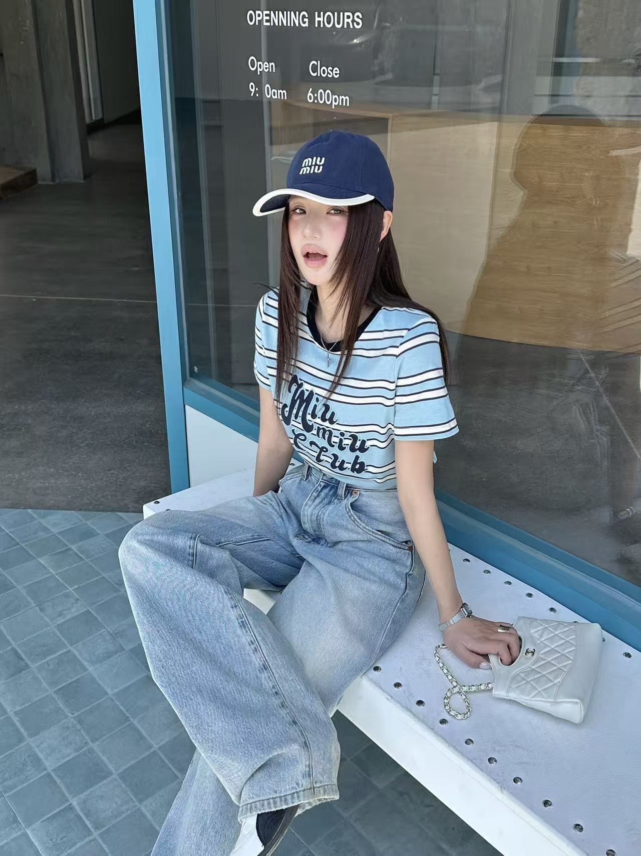 M1UM1U ストライプ柄レターTシャツ【50％割引+送料無料】