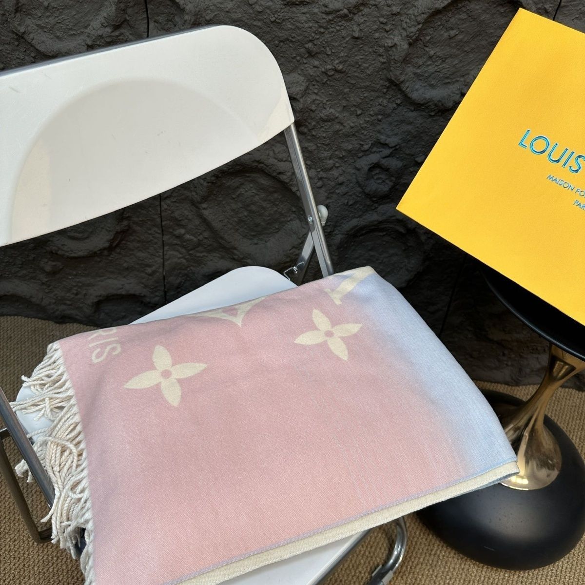 [L0UIS VUITT0N]🧣グラデーション カシミア スカーフ🧣【50％割引+送料無料】