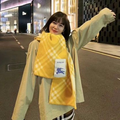 [BURBERR丫]🧣カラーブロック カシミア スカーフ🧣【50％割引+送料無料】