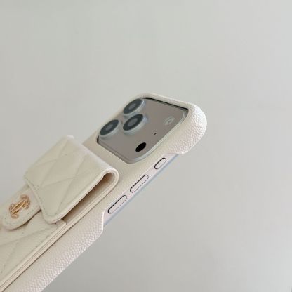 📱シャネルのチェーンカードホルダー付きスマホケース💎