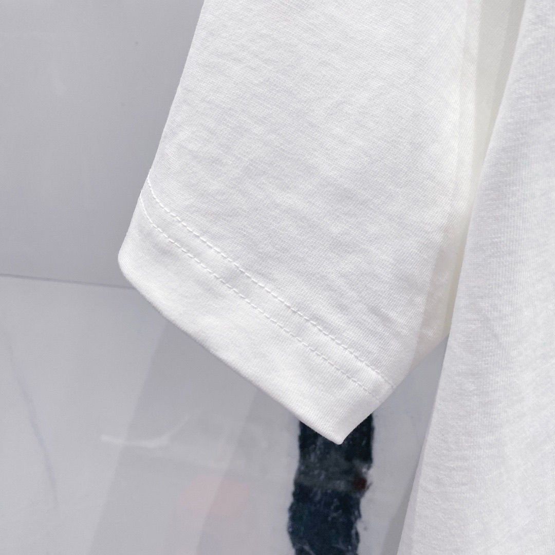 DI0RユニセックスTシャツ高品質【 50％割引+送料無料】531