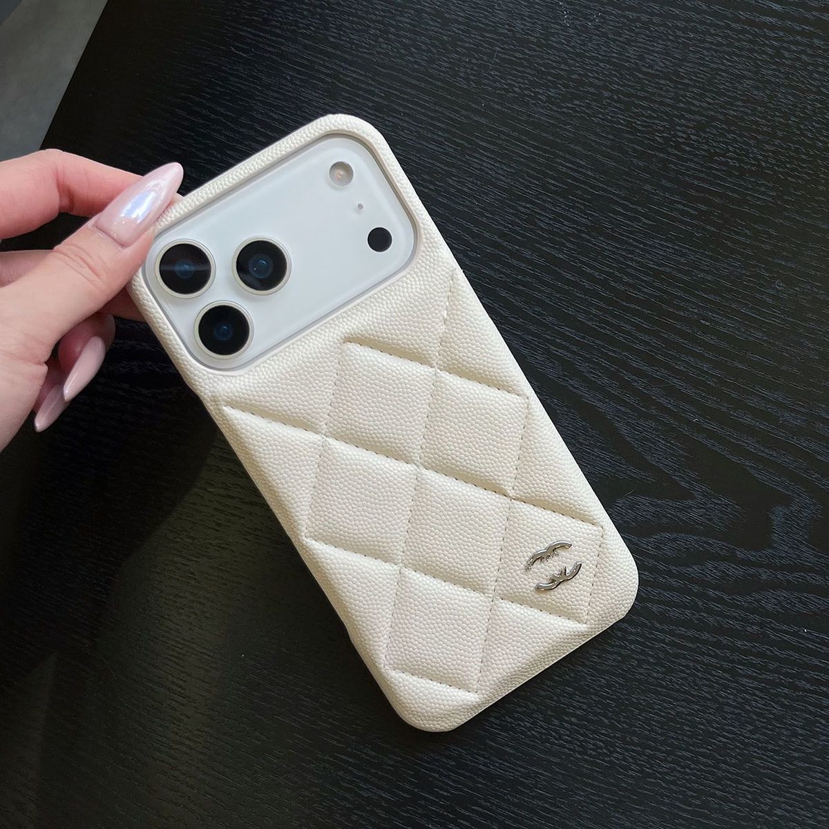 📱シャネルのフルカバースマホケース💎