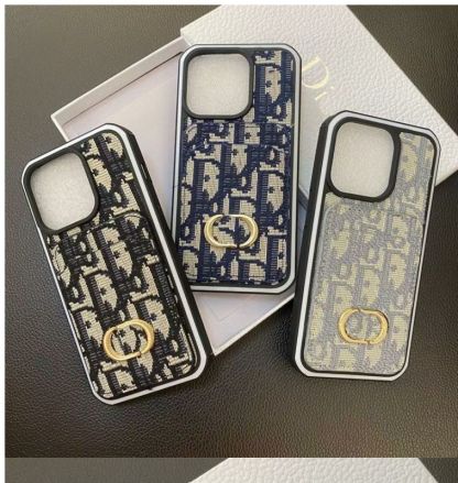 [DI0R]刺繍入りフルラップ携帯電話ケース📱【50％割引+送料無料】