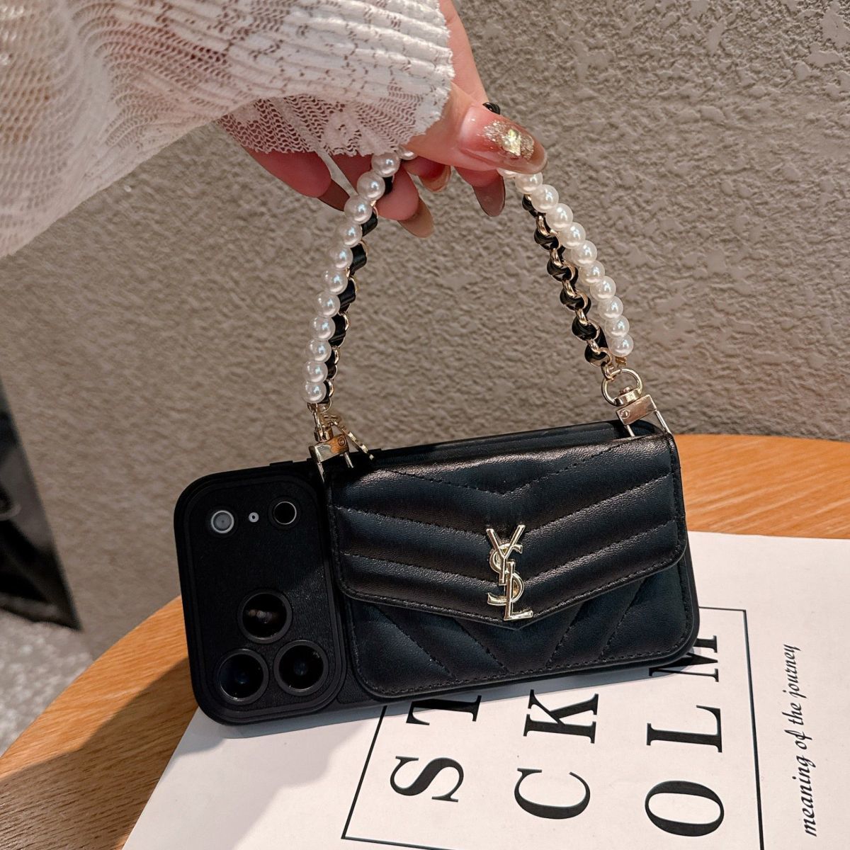 📱YSLチェーンスマホケース💎