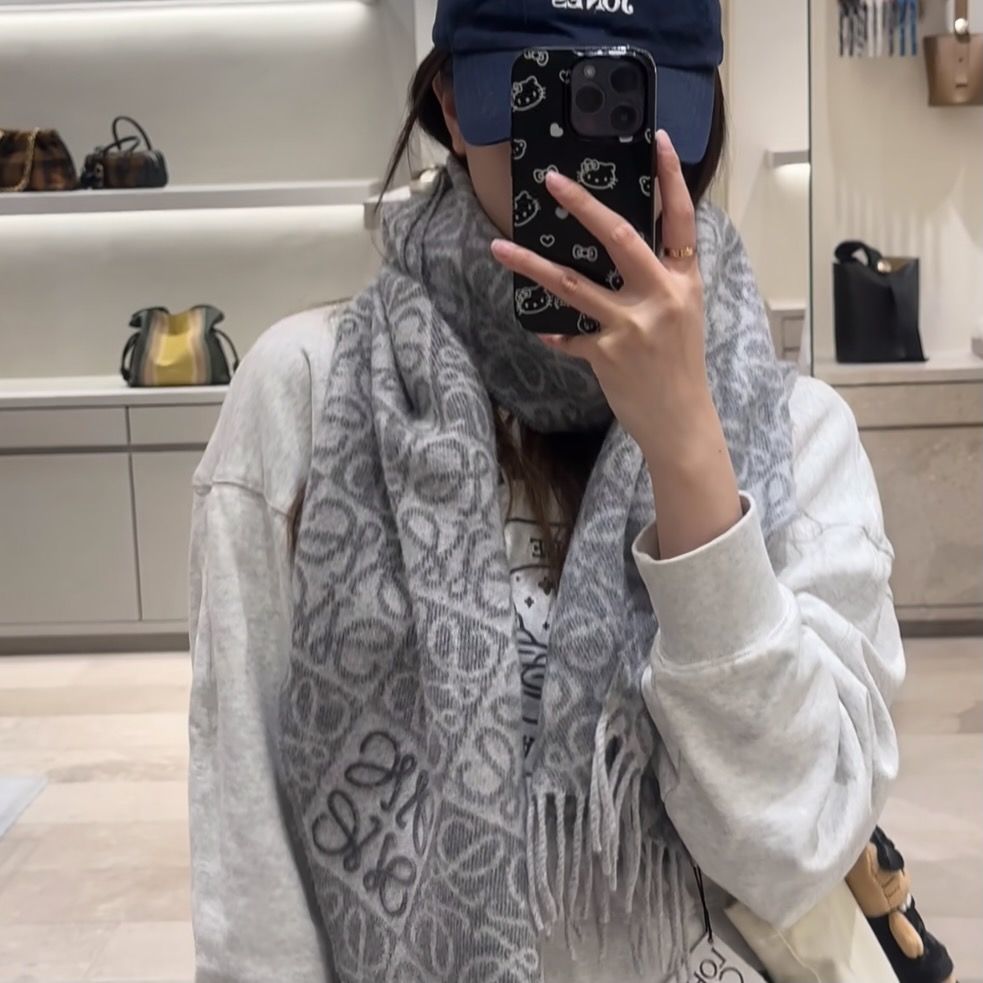 🧣ロエベ カシミヤスカーフ