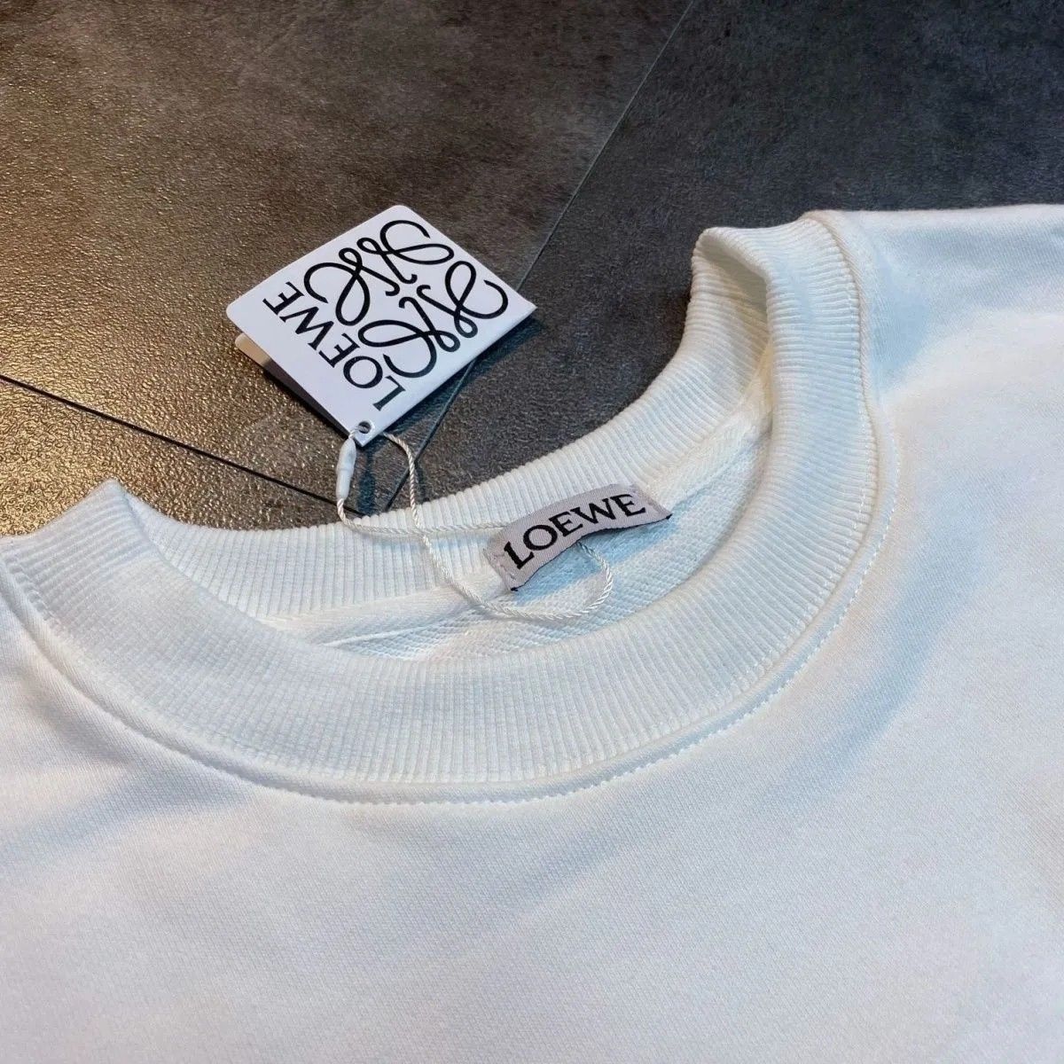 L0EWEロングTシャツ高品質【 50％割引+送料無料】531