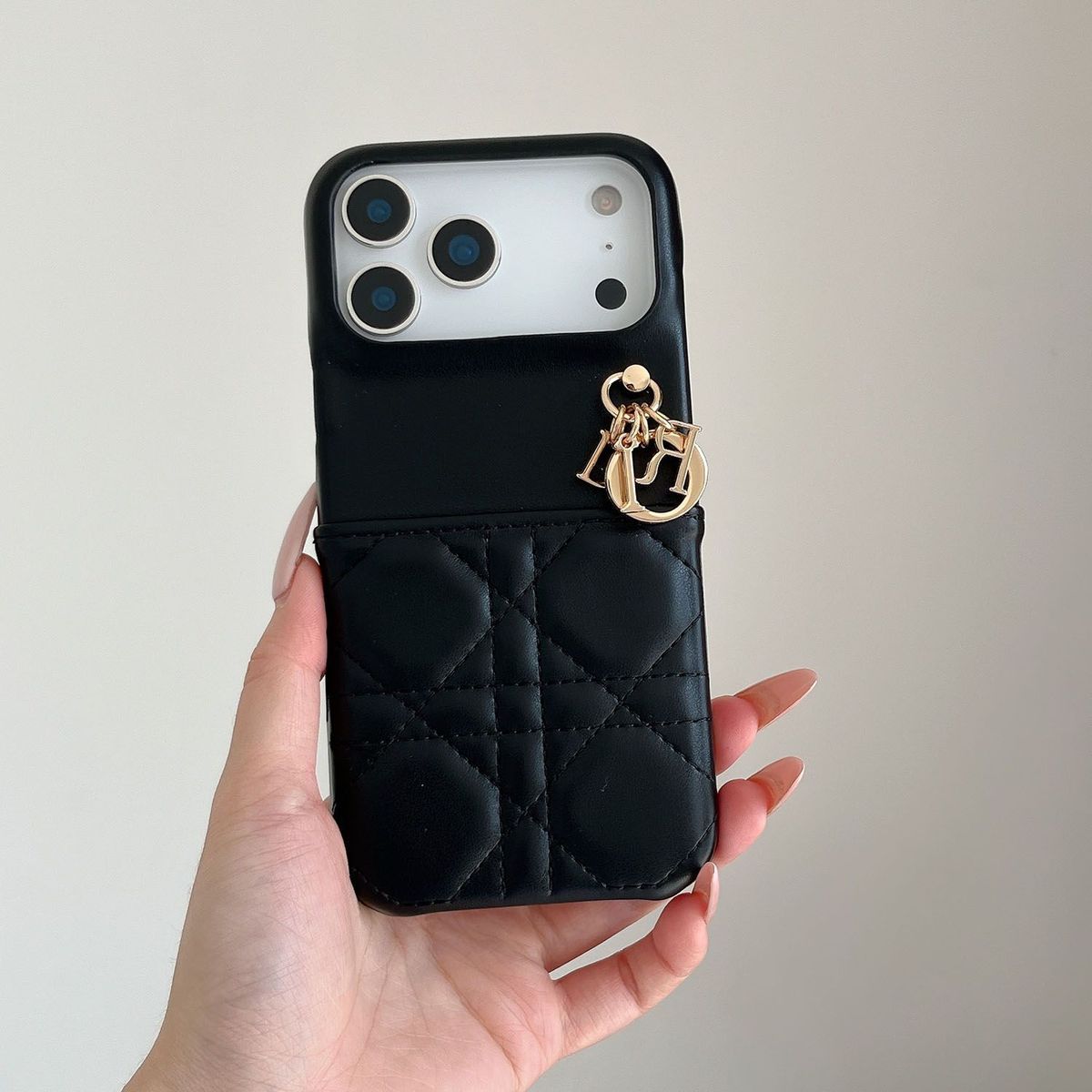 📱Di0r レザースマホケース💎