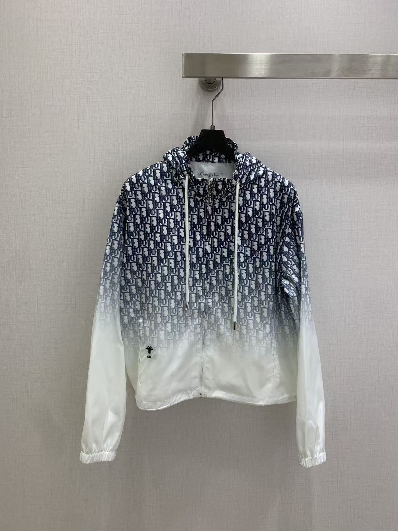 DI0Rプリント フード付きジャケット＆パンツ 2点セット【50％割引+送料無料】