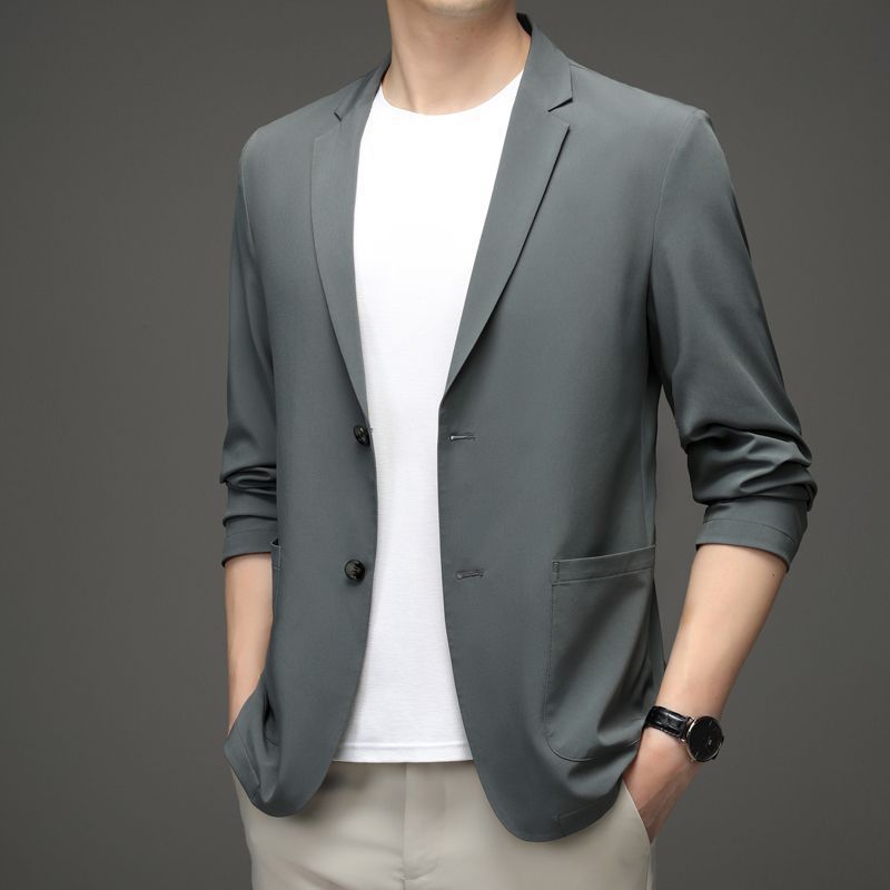 Light mature casual suit for men