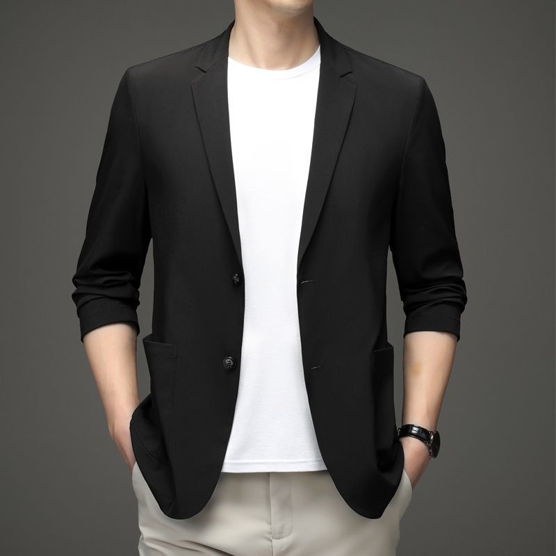 Light mature casual suit for men