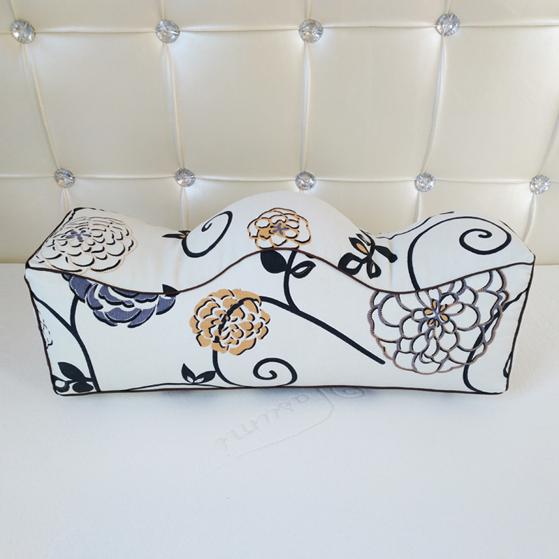 Pressure reducing leg pillow