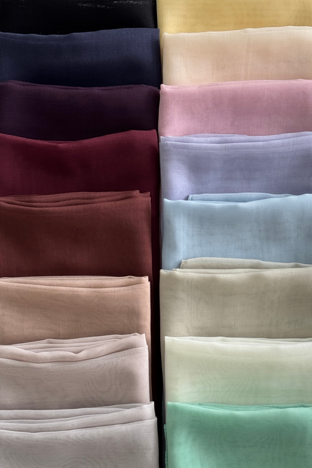 TUDUNG BAWAL NONA