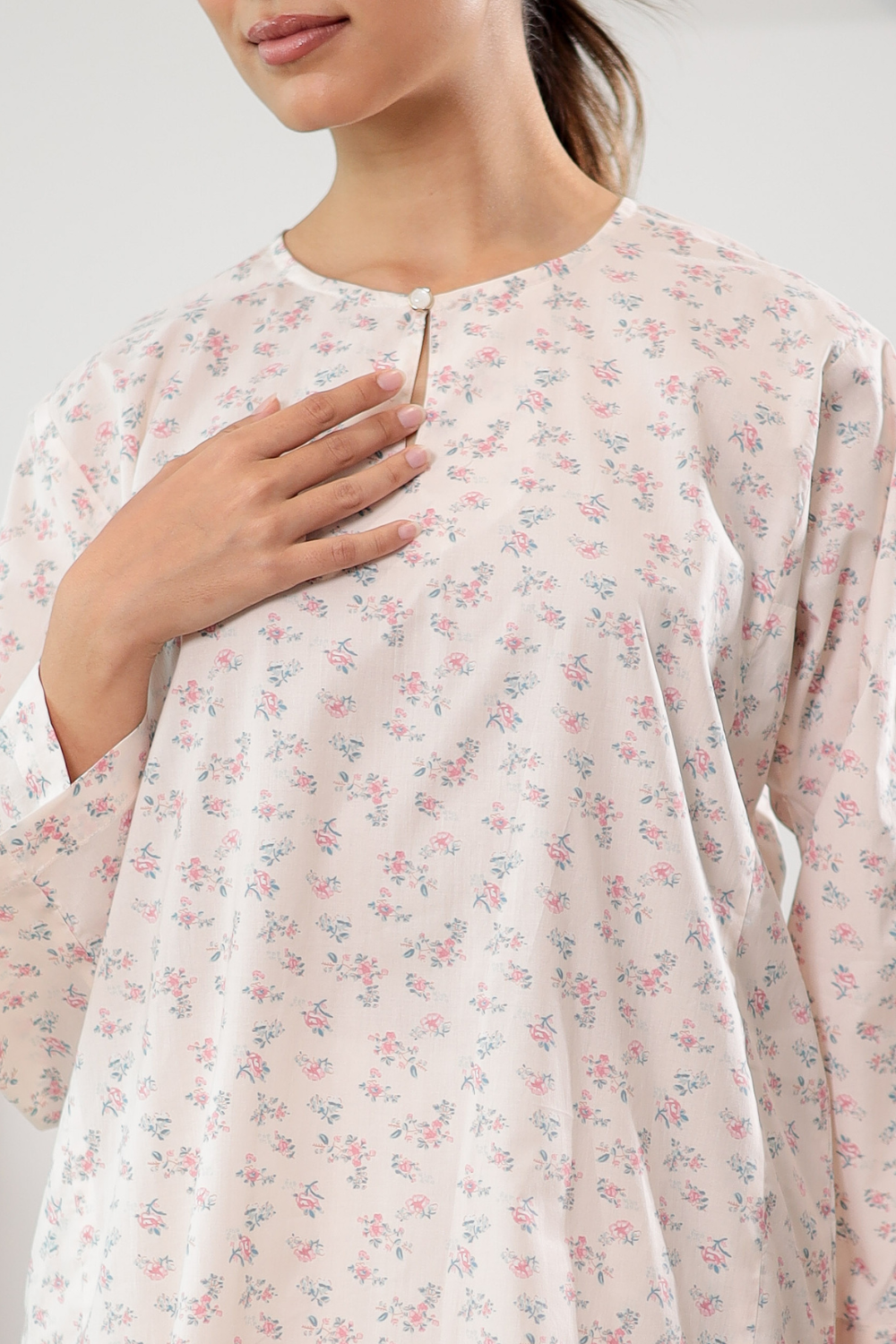 KURONG LELA - CREAM ENGLISH 