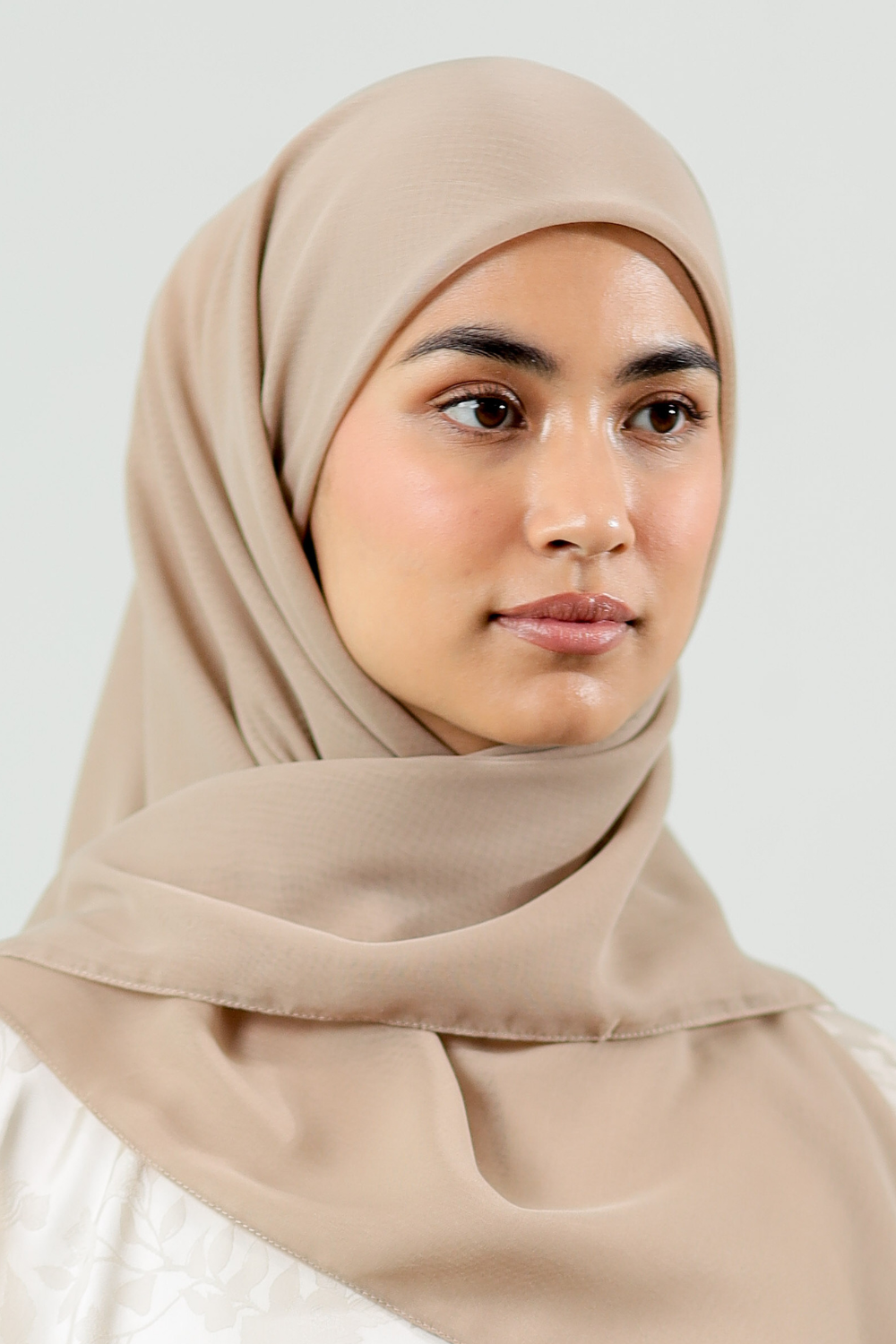 TUDUNG BAWAL NONA