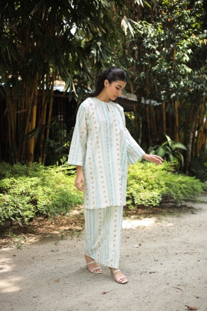 KURONG LELA - ENGLISH ROSE