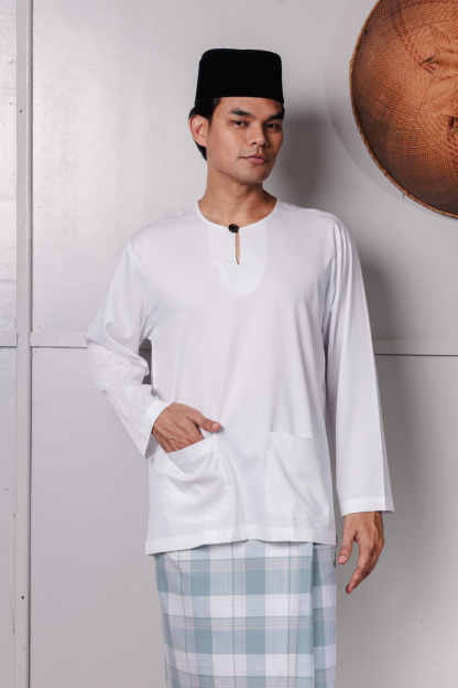 PANDAK - OFF WHITE