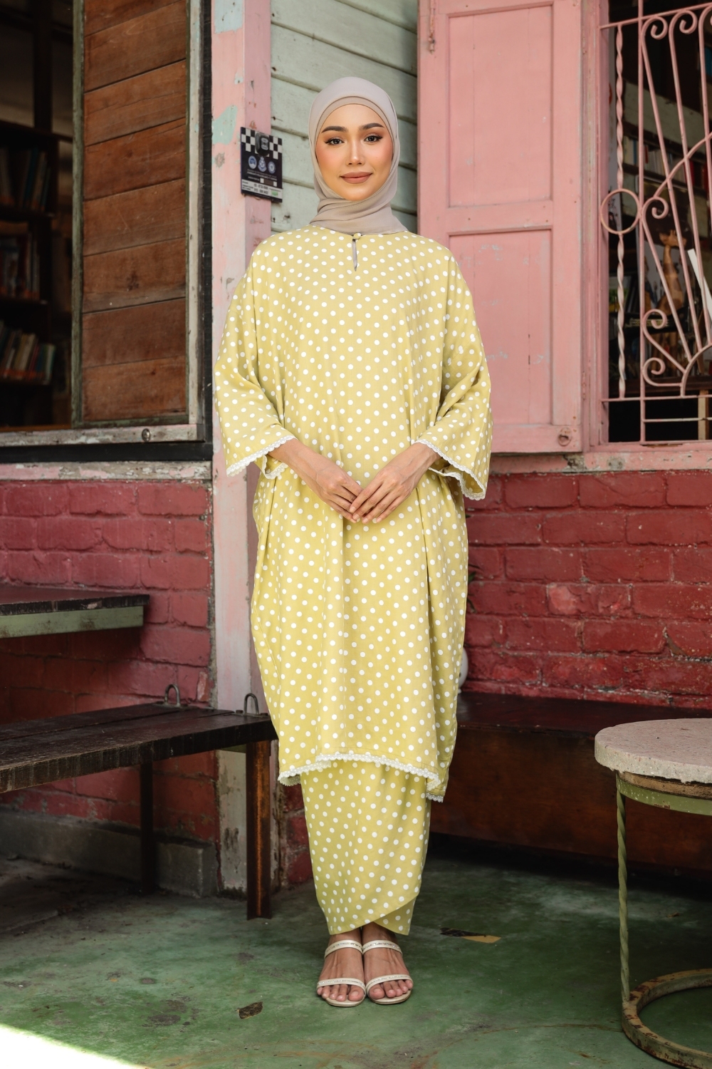 KURONG RAHIMAH - POLKA LIME WHITE