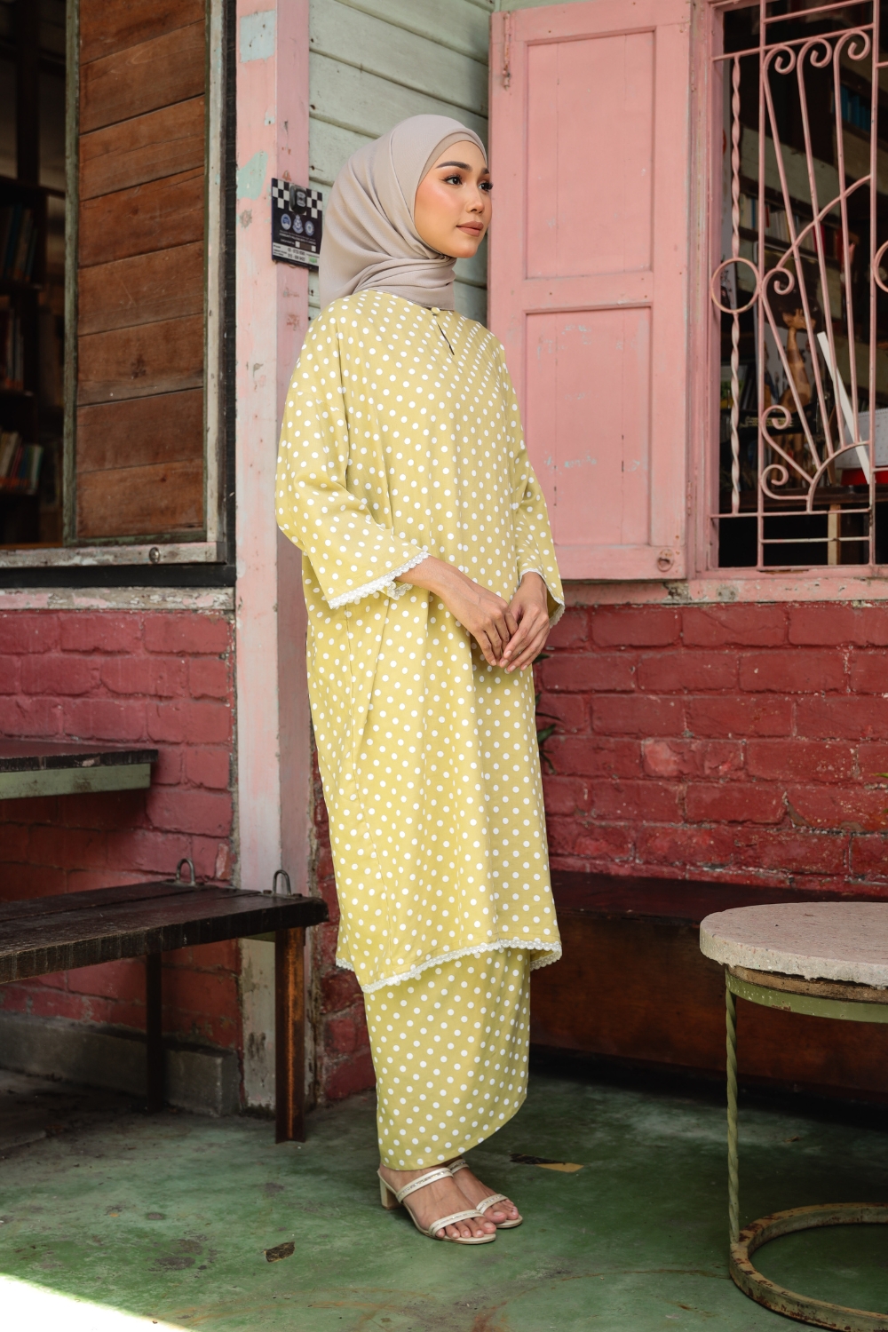 KURONG RAHIMAH - POLKA LIME WHITE
