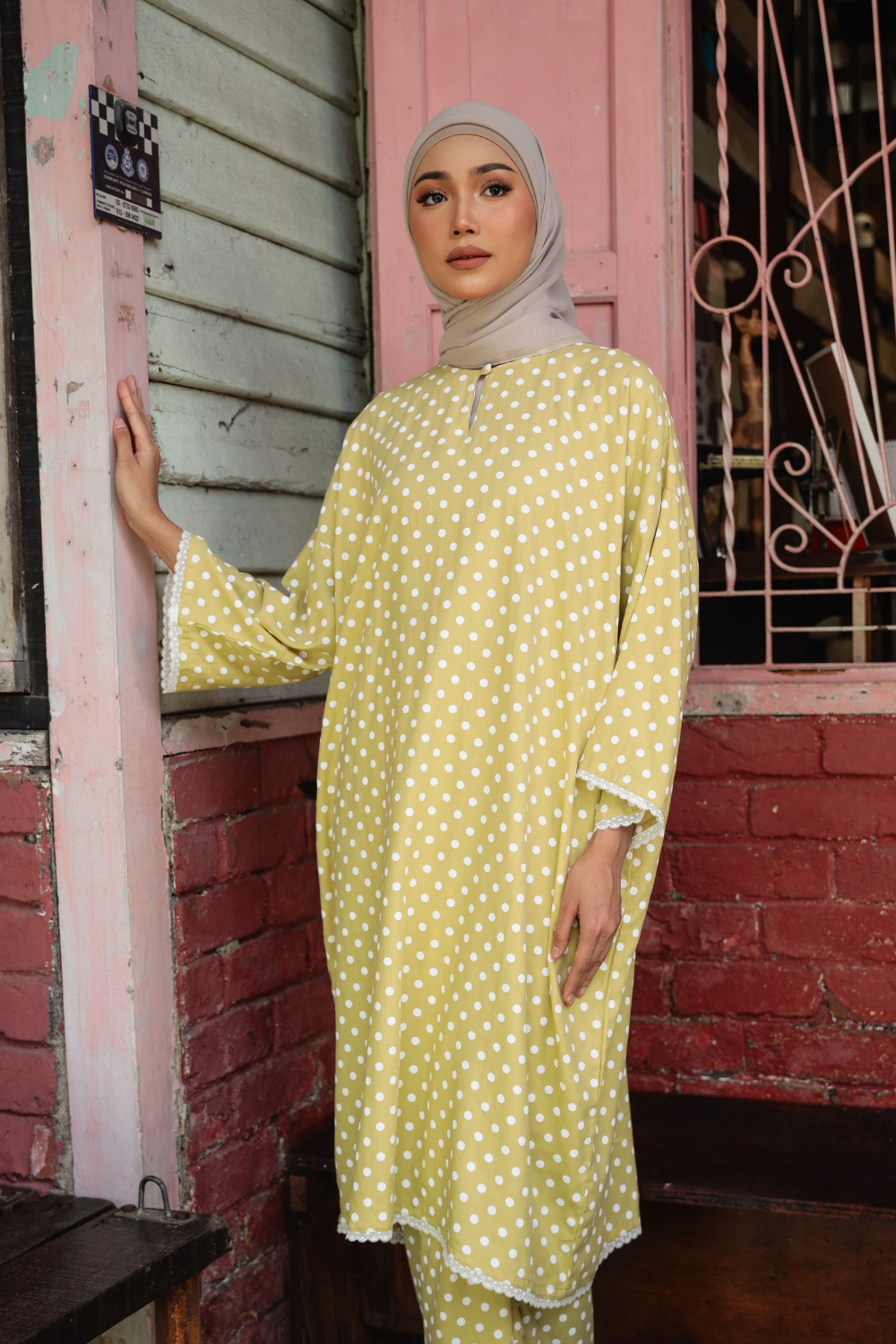 KURONG RAHIMAH - POLKA LIME WHITE