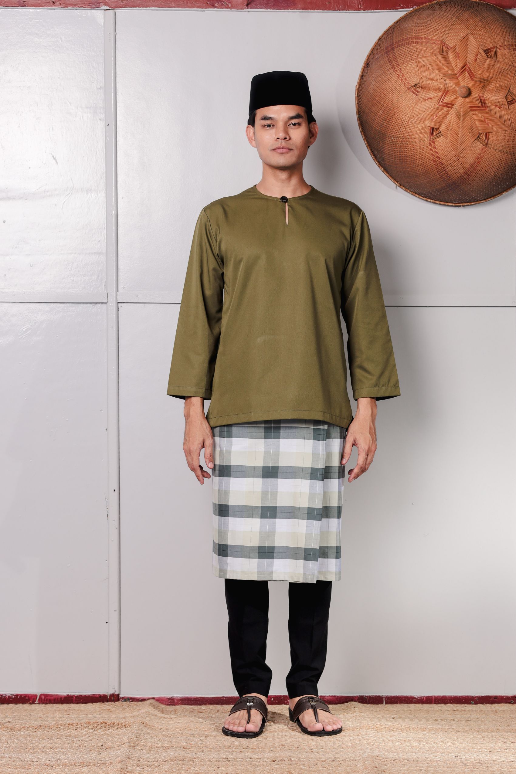 SAMPANA PLAIN - ARMY GREEN