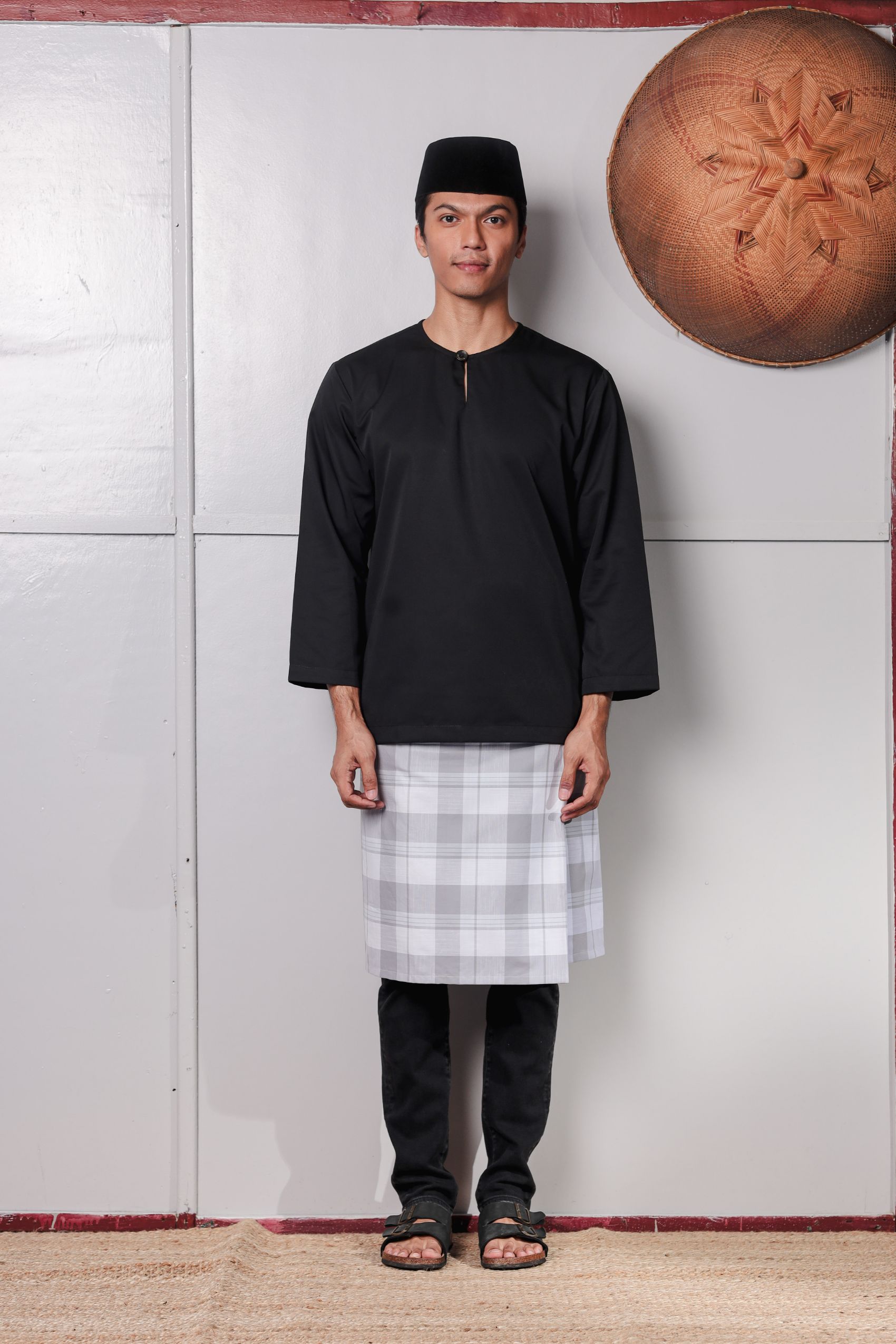 SAMPANA PLAIN - BLACK