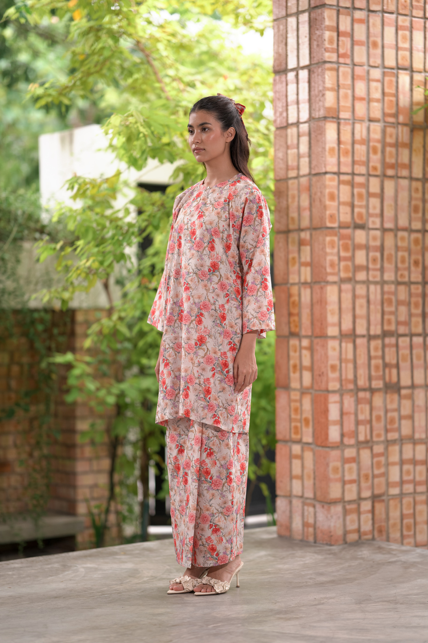 KURONG LELA - SCARLET REVERIE