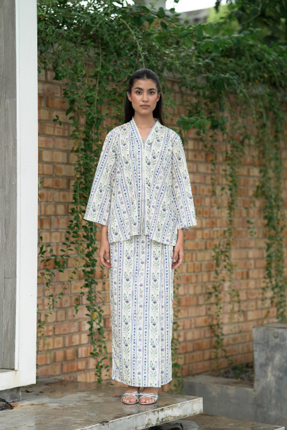 KEBAYA LINA - GARDEN BLUE