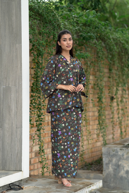 KEBAYA LINA - BLOOMING COFFEE