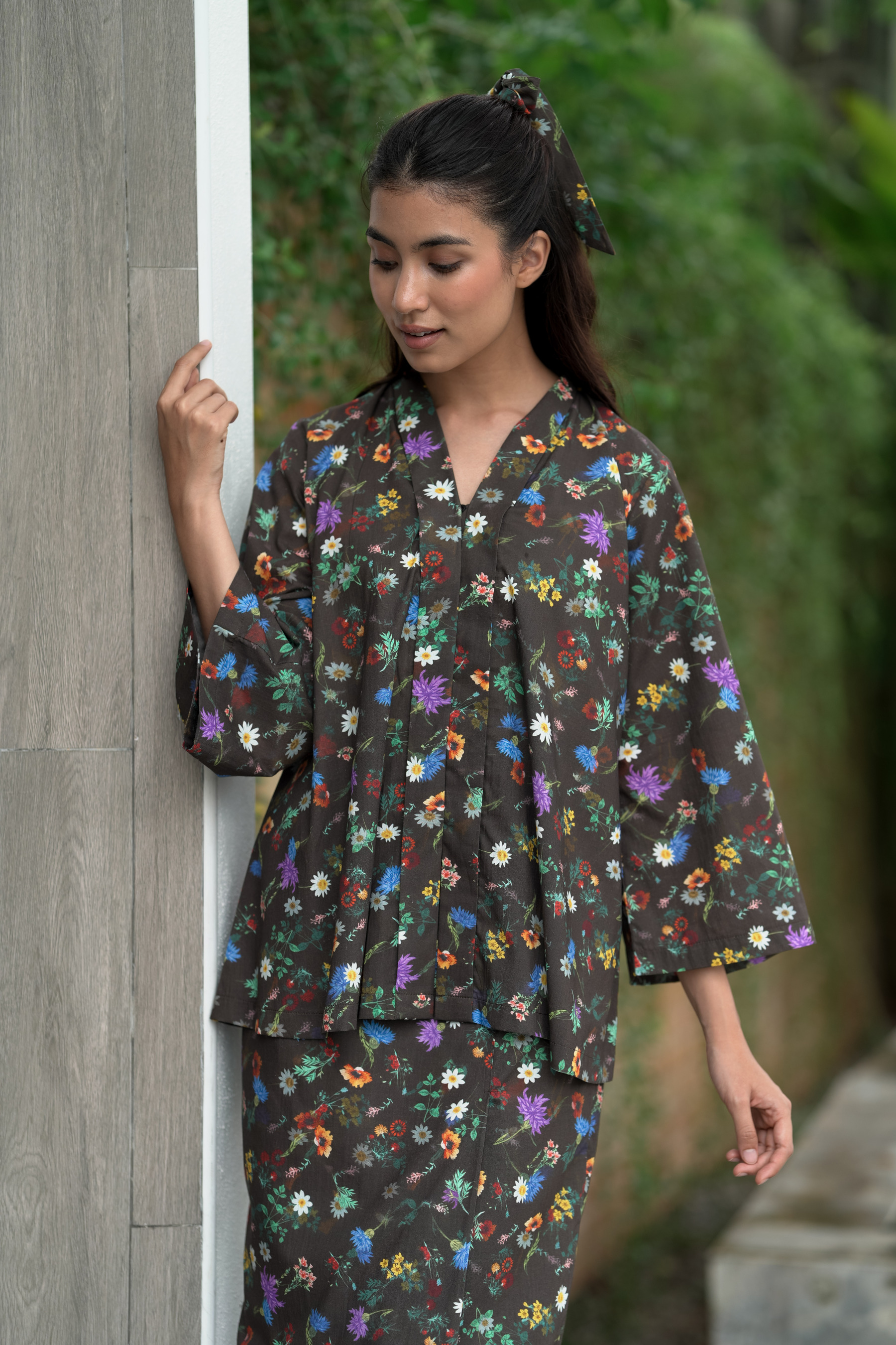 KEBAYA LINA - BLOOMING COFFEE